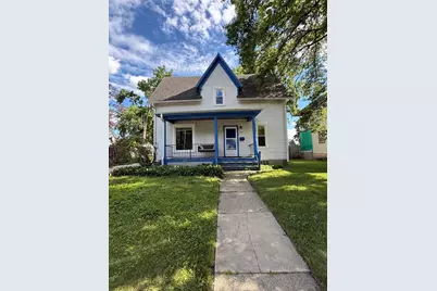 916 Pleasant Street, Dekalb, IL 60115 - Photo 1