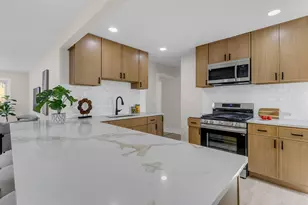 1909 Central Rd, Glenview, IL 60025 - Photo 3