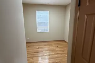 1632 S St Louis Ave, Chicago, IL 60623 - Photo 3