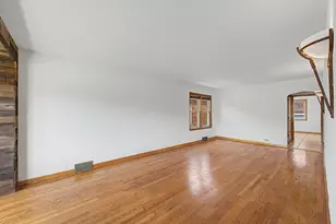 11011 S Ave L, Chicago, IL 60617 - Photo 5