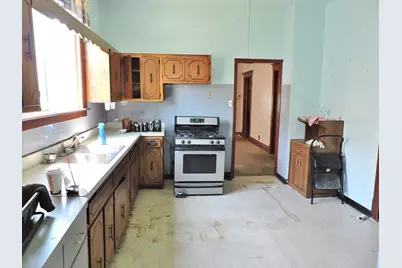 10437 S Avenue H, Chicago, IL 60617 - Photo 7