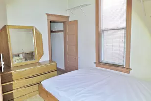 10437 S Avenue H, Chicago, IL 60617 - Photo 9