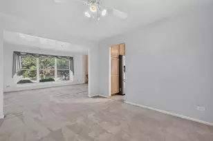 2078 Arleen Ct, Schaumburg, IL 60194 - Photo 5