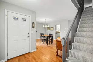 854 Saddlewood Dr, Glen Ellyn, IL 60137 - Photo 3