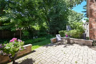 854 Saddlewood Dr, Glen Ellyn, IL 60137 - Photo 25