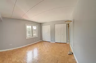 10801 S Keating Ave, Oak Lawn, IL 60453 - Photo 9