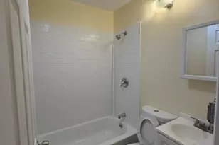 712 W 17th St, Chicago, IL 60616 - Photo 5