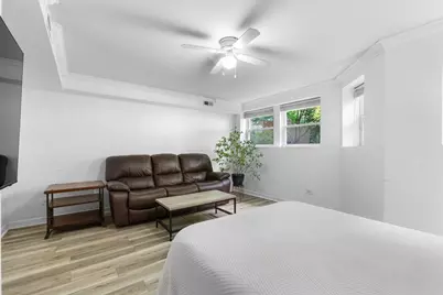 867 W Cornelia Avenue #1, Chicago, IL 60657 - Photo 23