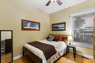 867 W Cornelia Ave, Chicago, IL 60657 - Photo 17