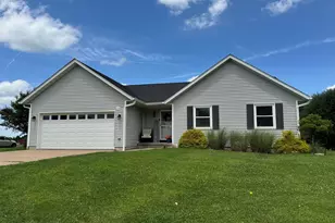 1204 NE 5th Ave, Aledo, IL 61231 - Photo 21