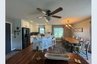 1204 NE 5th Avenue, Aledo, IL 61231 - Photo 5