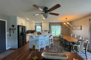 1204 NE 5th Ave, Aledo, IL 61231 - Photo 5