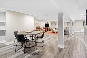 9130 Kenton Ave, Skokie, IL 60076 - Photo 21