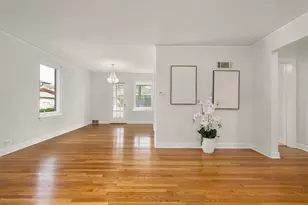 5129 Crain St, Skokie, IL 60077 - Photo 7