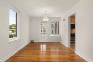 5129 Crain St, Skokie, IL 60077 - Photo 11
