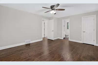 319 Parkshore Drive, Shorewood, IL 60404 - Photo 13