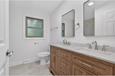319 Parkshore Drive, Shorewood, IL 60404 - Photo 17