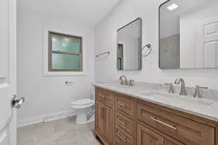 319 Parkshore Dr, Shorewood, IL 60404 - Photo 17