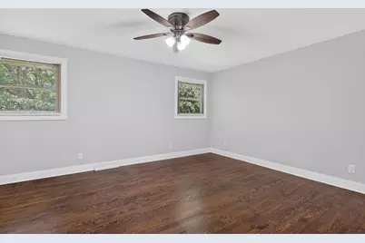 319 Parkshore Drive, Shorewood, IL 60404 - Photo 11