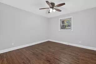 319 Parkshore Dr, Shorewood, IL 60404 - Photo 15