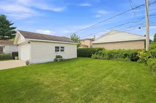 10616 Essex St, Westchester, IL 60154 - Photo 21