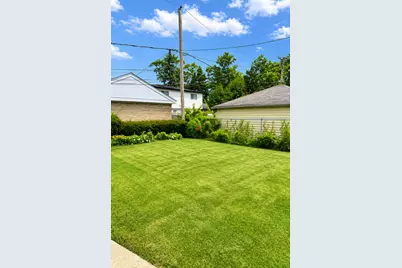 10616 Essex Street, Westchester, IL 60154 - Photo 3
