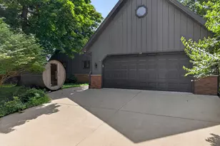 663 Rollingwood Pl, Varna, IL 61375 - Photo 3