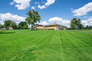 6950 Hillsdale Rd, Countryside, IL 60525 - Photo 23
