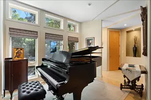 930 W Wolfram St, Chicago, IL 60657 - Photo 5