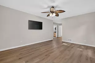 938 Treeline Ct, Lockport, IL 60441 - Photo 17