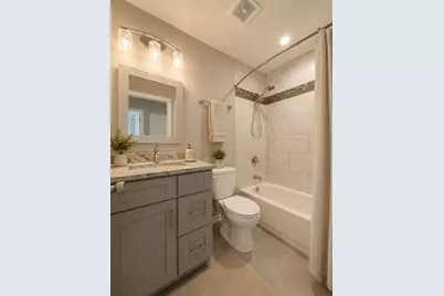 29W603 Winchester Circle #4, Warrenville, IL 60555 - Photo 5