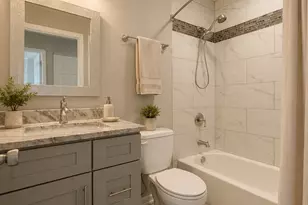 29W603 Winchester Circle, Warrenville, IL 60555 - Photo 5