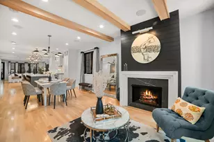 2254 W Roscoe St, Chicago, IL 60618 - Photo 3