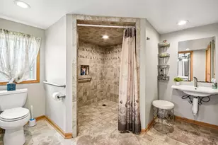 197 E Cermak Rd, Braidwood, IL 60408 - Photo 25