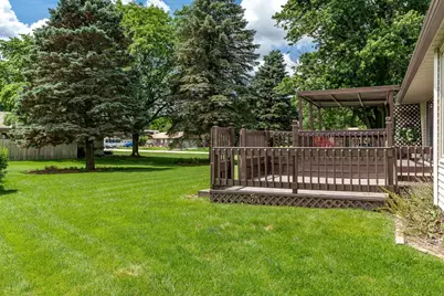 7431 Farview Drive, Cherry Valley, IL 61016 - Photo 5