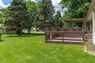 7431 Farview Dr, Cherry Valley, IL 61016 - Photo 5
