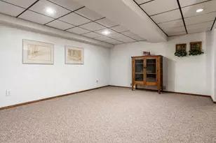 7431 Farview Dr, Cherry Valley, IL 61016 - Photo 37