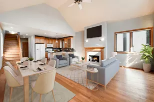 1508 W Superior St, Chicago, IL 60642 - Photo 3