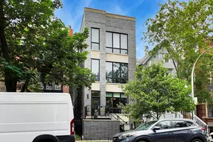 3740 N Clifton Ave, Chicago, IL 60613 - Photo 3