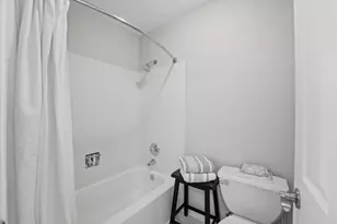 731 Shoreline Cir, Schaumburg, IL 60194 - Photo 19