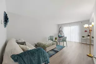 731 Shoreline Cir, Schaumburg, IL 60194 - Photo 3