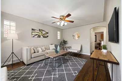 4914 W Warwick Avenue, Chicago, IL 60641 - Photo 3