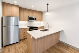 1331 W Estes Ave, Chicago, IL 60626 - Photo 7