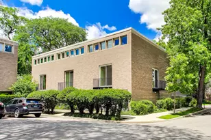 5616 S Harper Ave, Chicago, IL 60637 - Photo 1