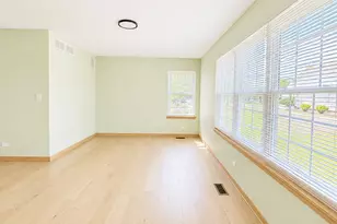 5445 Ridge Crossing, Hanover Park, IL 60133 - Photo 5