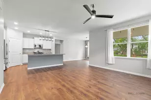324 S Fork Dr, Gurnee, IL 60031 - Photo 11