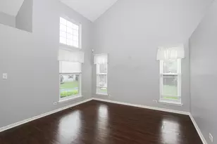 2290 Applewood Ln, Woodstock, IL 60098 - Photo 11