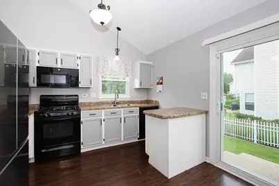 2290 Applewood Lane, Woodstock, IL 60098 - Photo 3