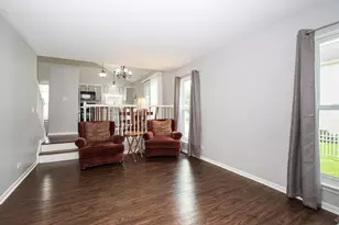 2290 Applewood Ln, Woodstock, IL 60098 - Photo 7