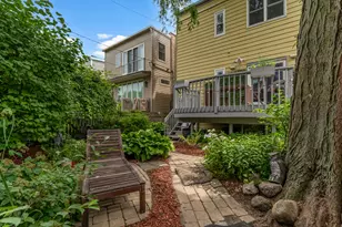 2230 W Leland Ave, Chicago, IL 60625 - Photo 39